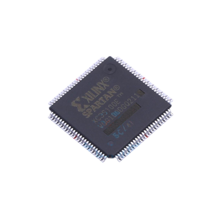 (Tersedia) XC3S100E-4VQG100I 100-VQFP (14x14) IC sirkuit terpadu FPGA 66 I/O 100VQFP