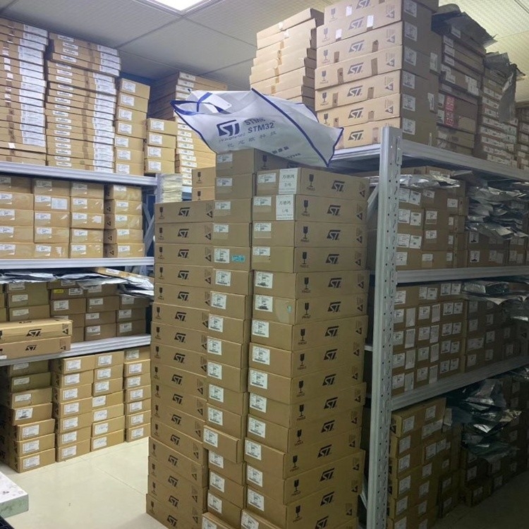 Komponen Elektronik Sirkuit Terpadu IC Chip IC MCU 32BIT 128KB FLASH 64LQFP STM32F071 STM32F071RB STM32F071RBT6